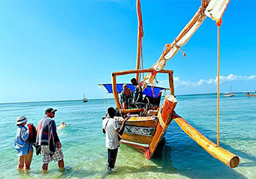 Safari Blue Vs Mnemba Island - Which one is right for you?